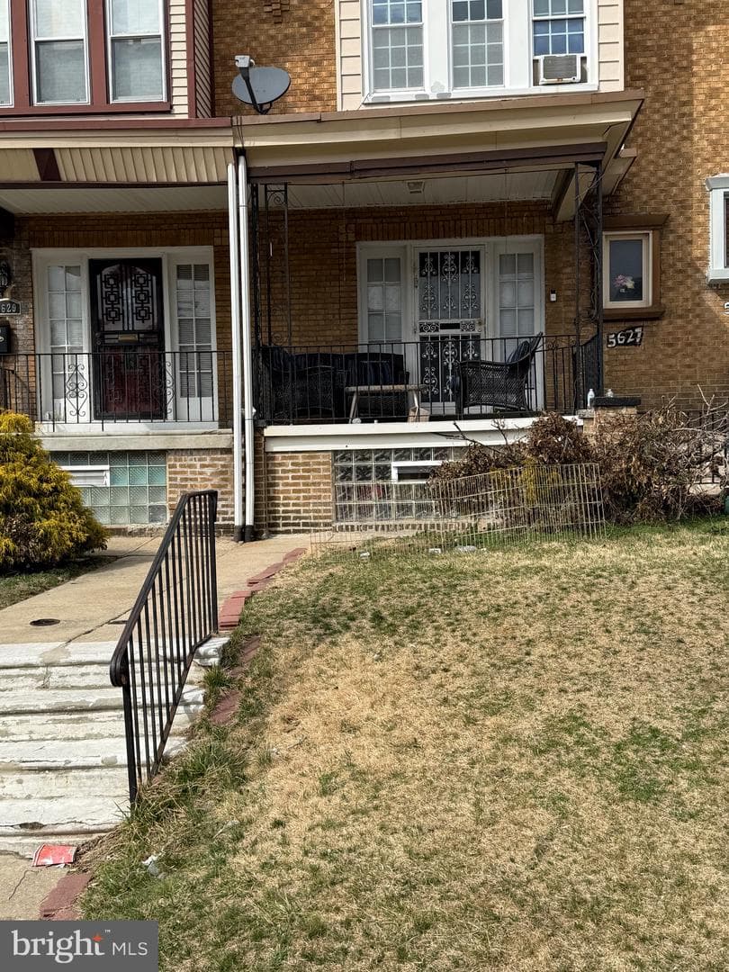 5627 Arlington Street photo 2