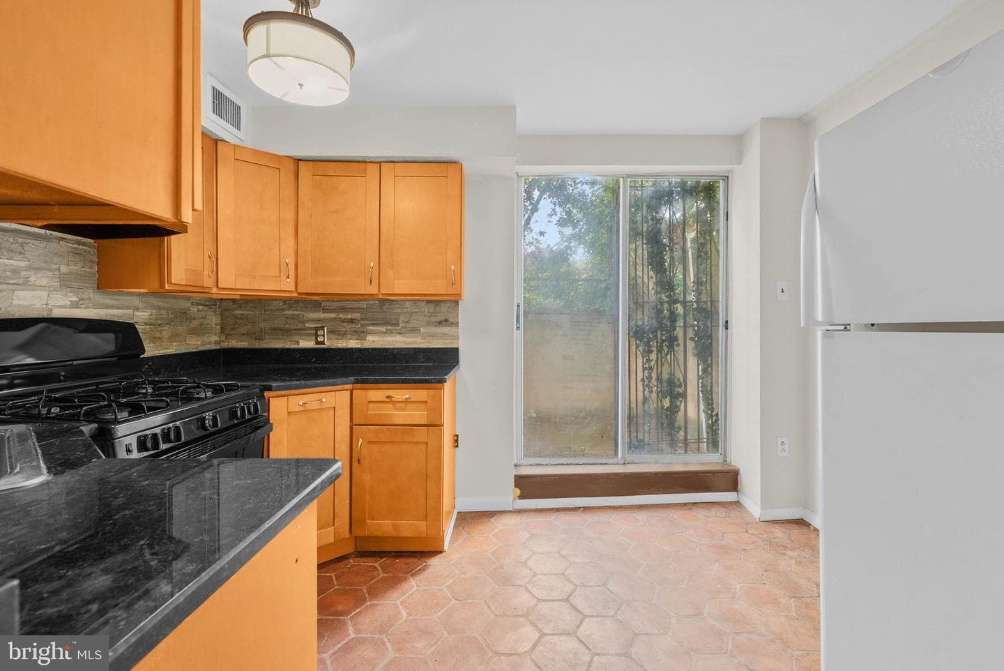 769 S Sheridan Street photo 7