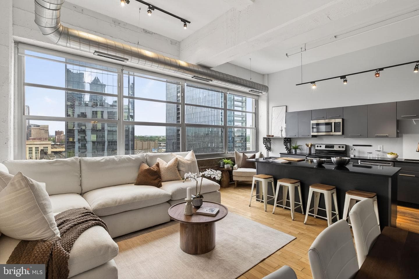 2200 Arch Street #913, Philadelphia
