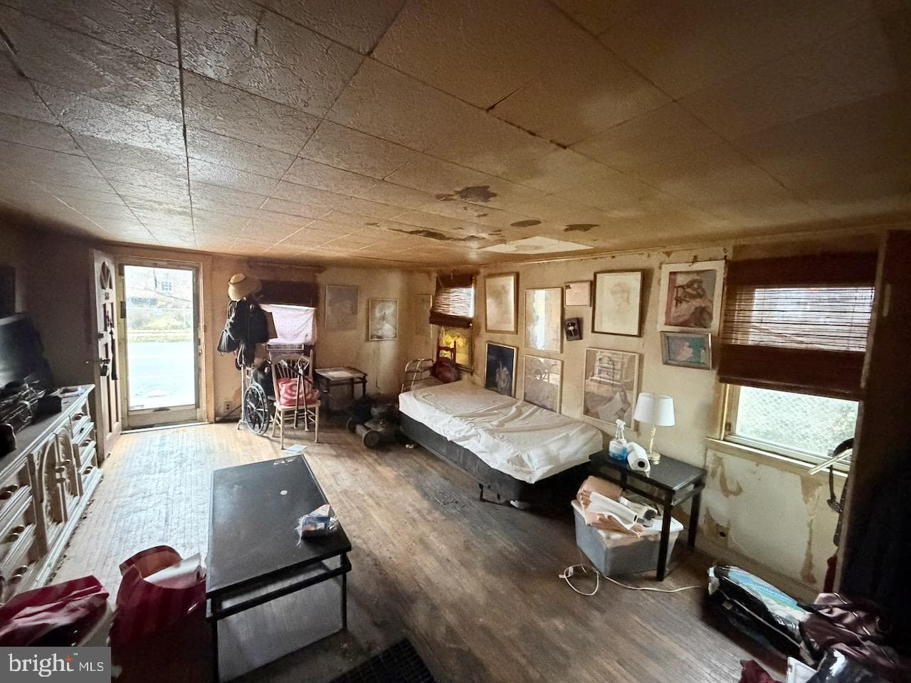 573 Shawmont Avenue photo 4