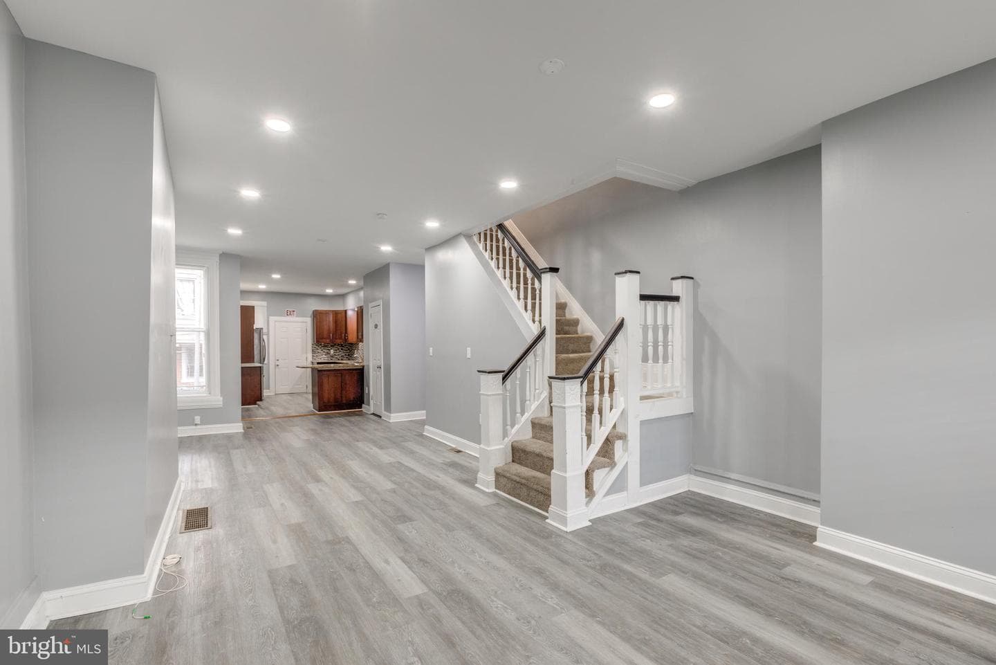 5839 Christian Street photo 2