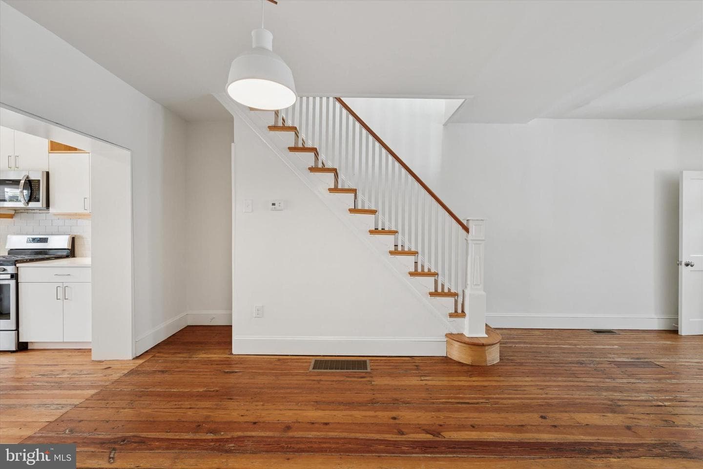 439 Mercy Street photo 16