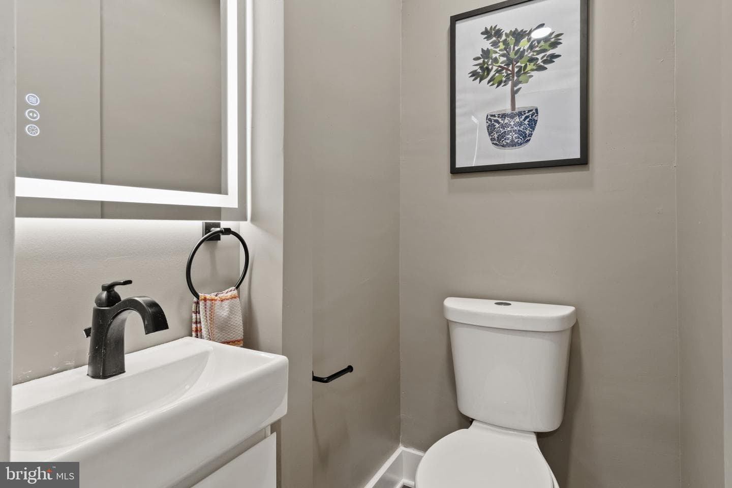 1015 Watkins Street photo 15