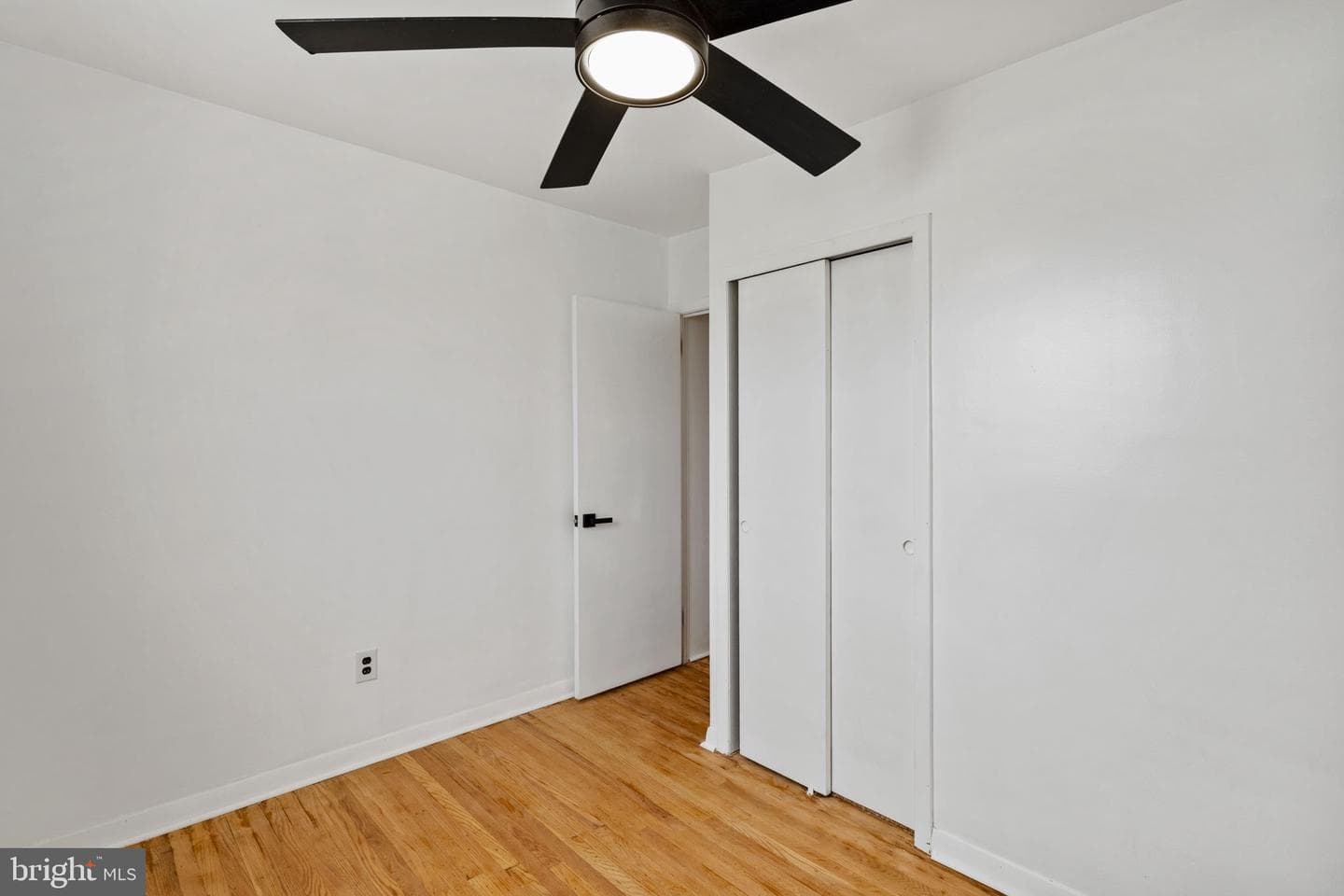 1015 Watkins Street photo 25