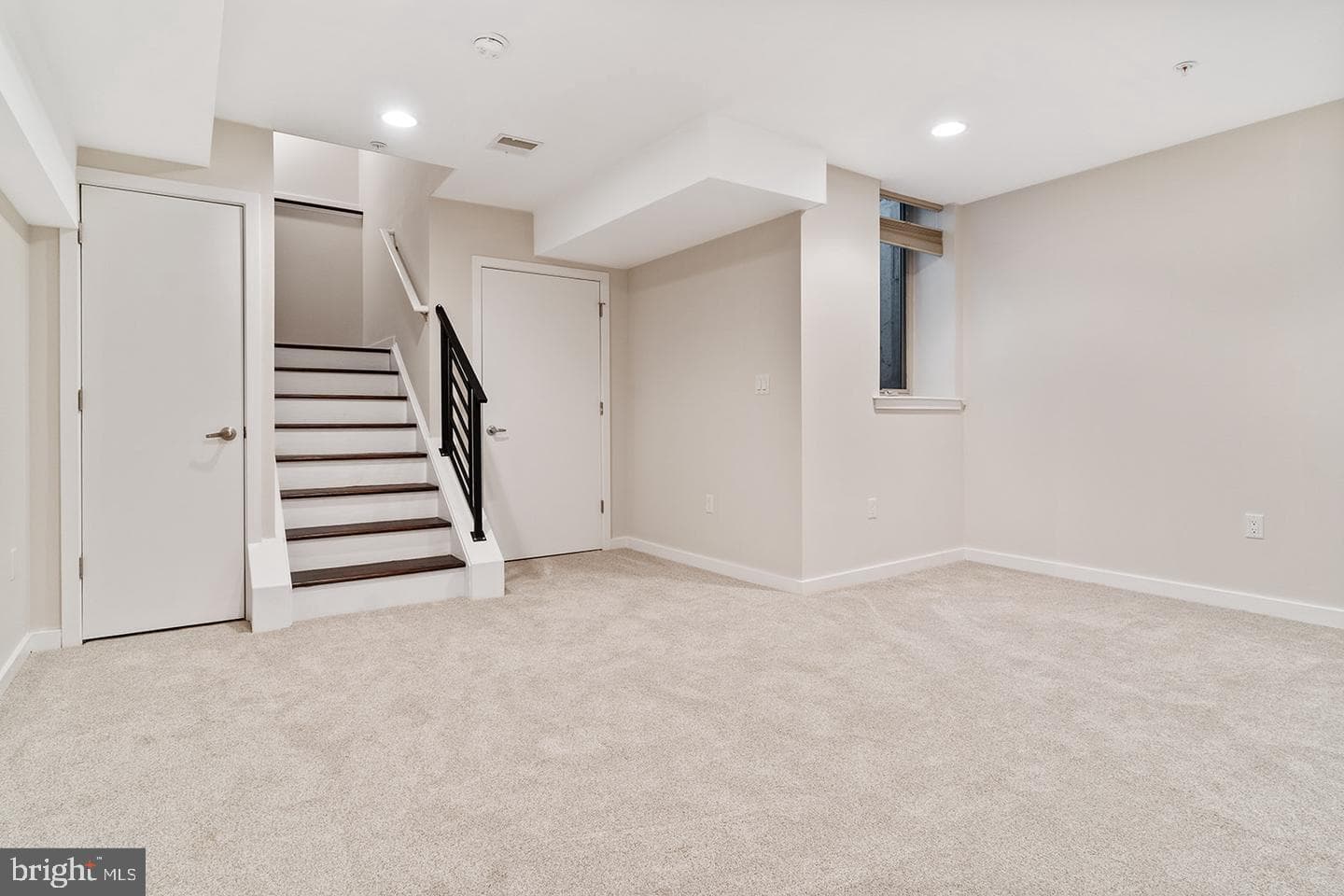 1743 E Moyamensing Avenue photo 33