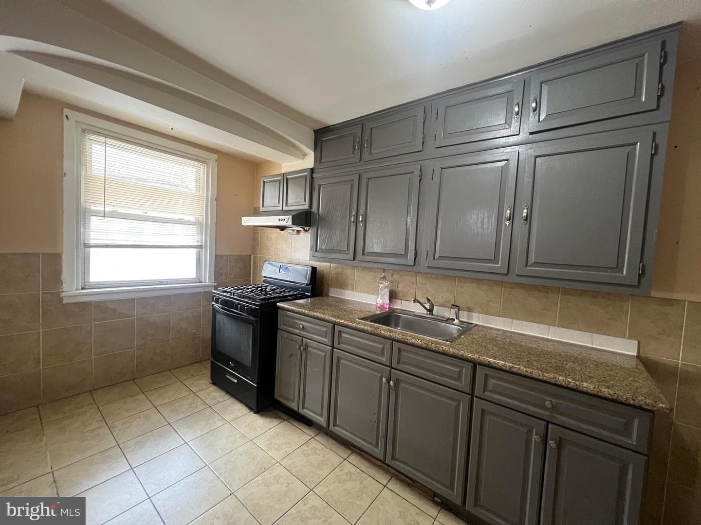1364 Wells Street photo 5