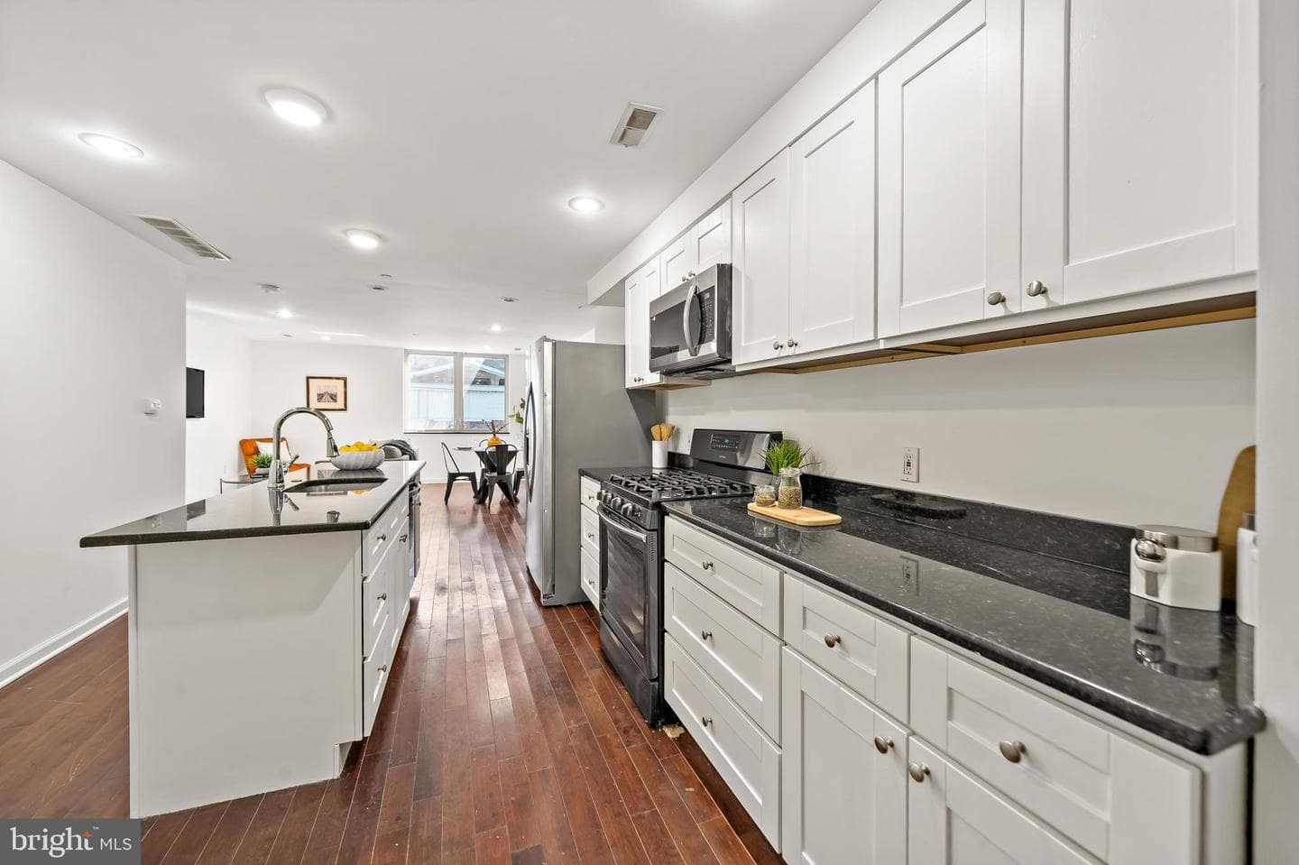 1814 N Front St #b photo 7