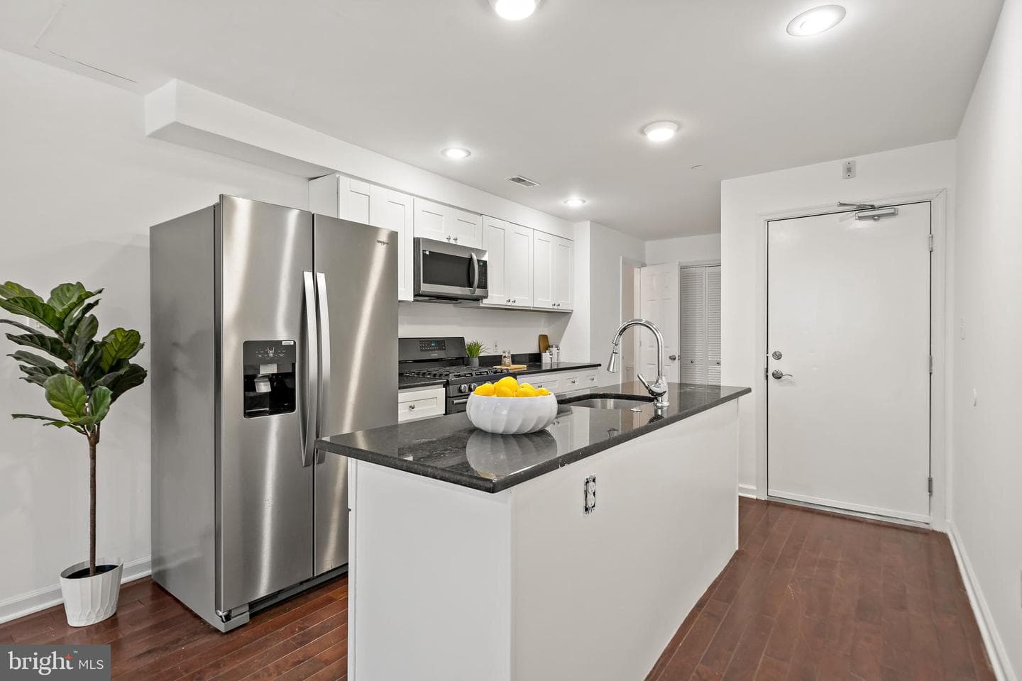 1814 N Front St #b photo 9
