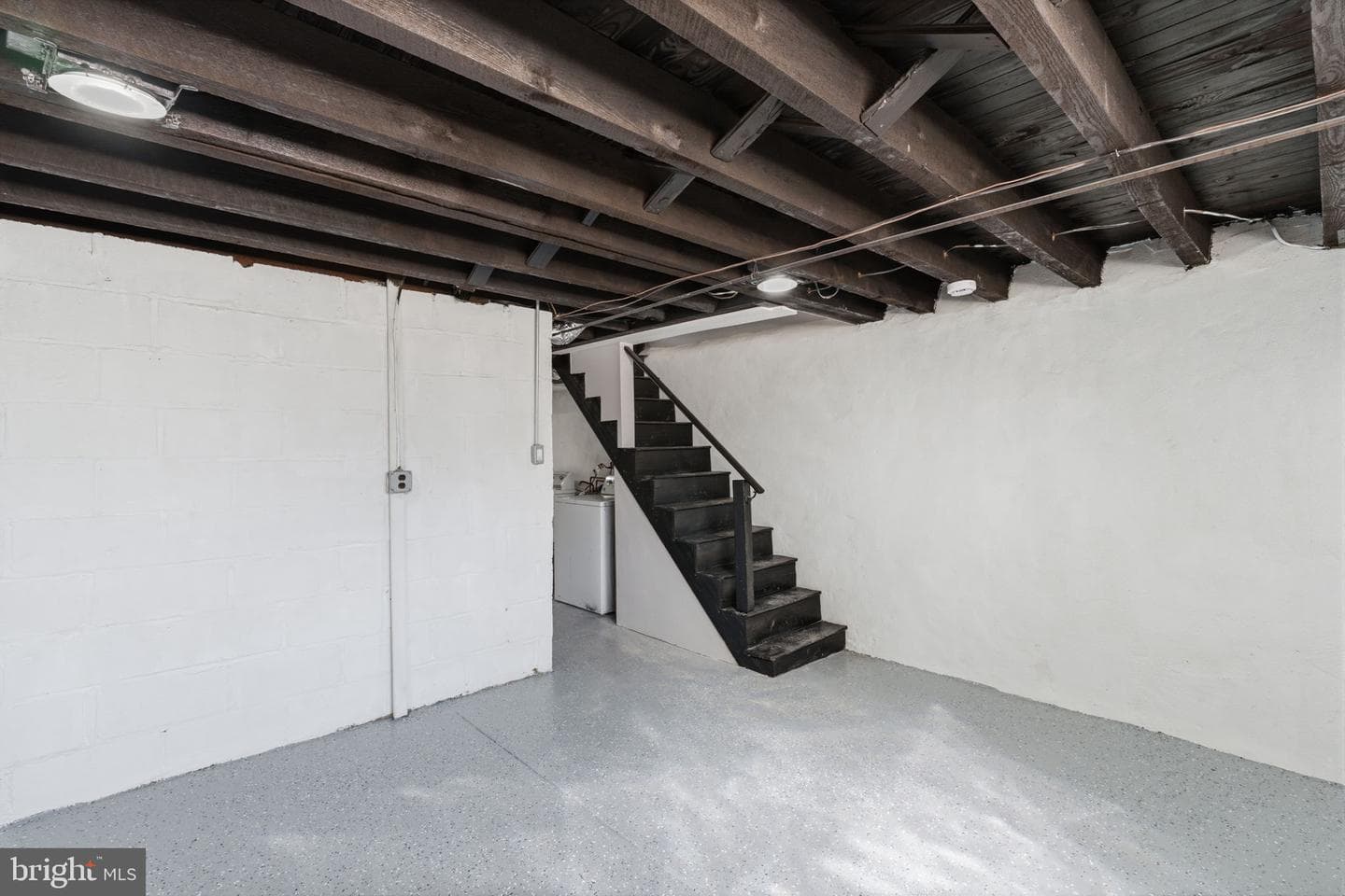 6208 Shelbourne Street photo 21