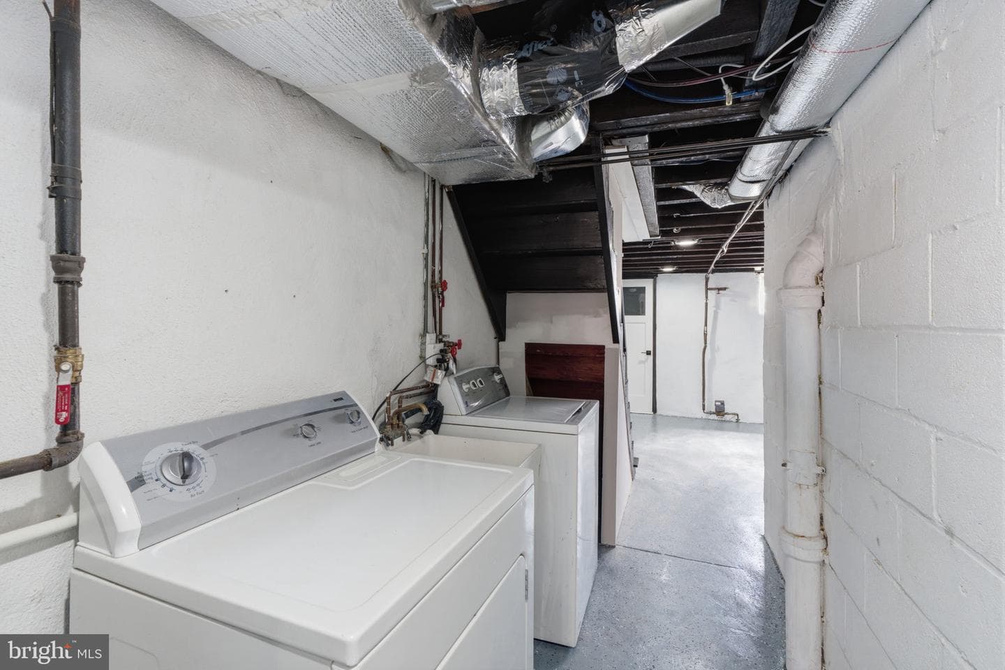 6208 Shelbourne Street photo 24