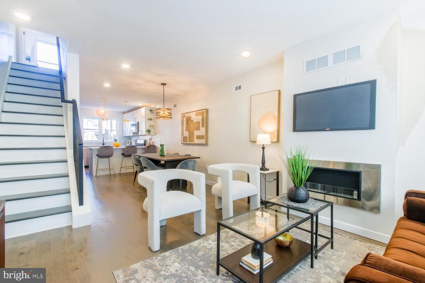 2213 Wilder St photo 3
