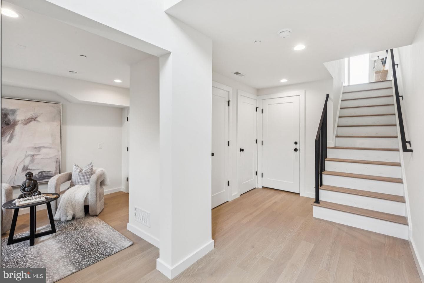 610 Brenna Walk photo 2