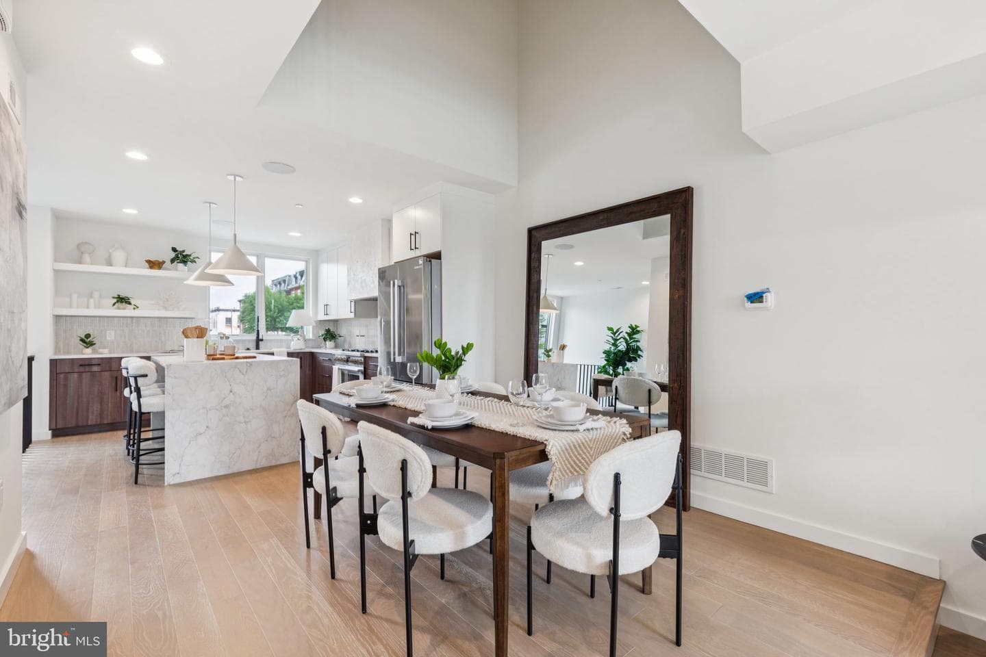 610 Brenna Walk photo 24