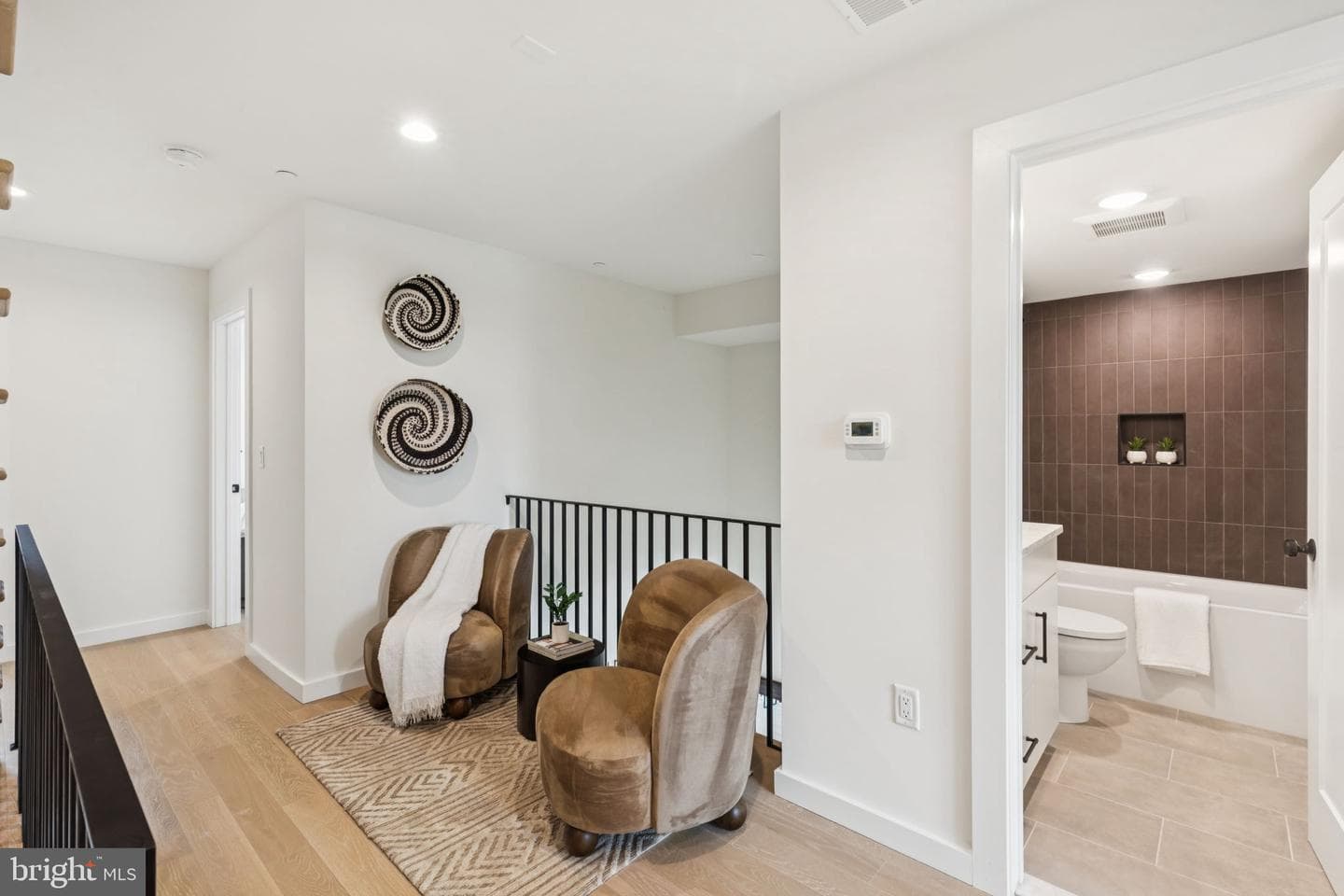 610 Brenna Walk photo 46