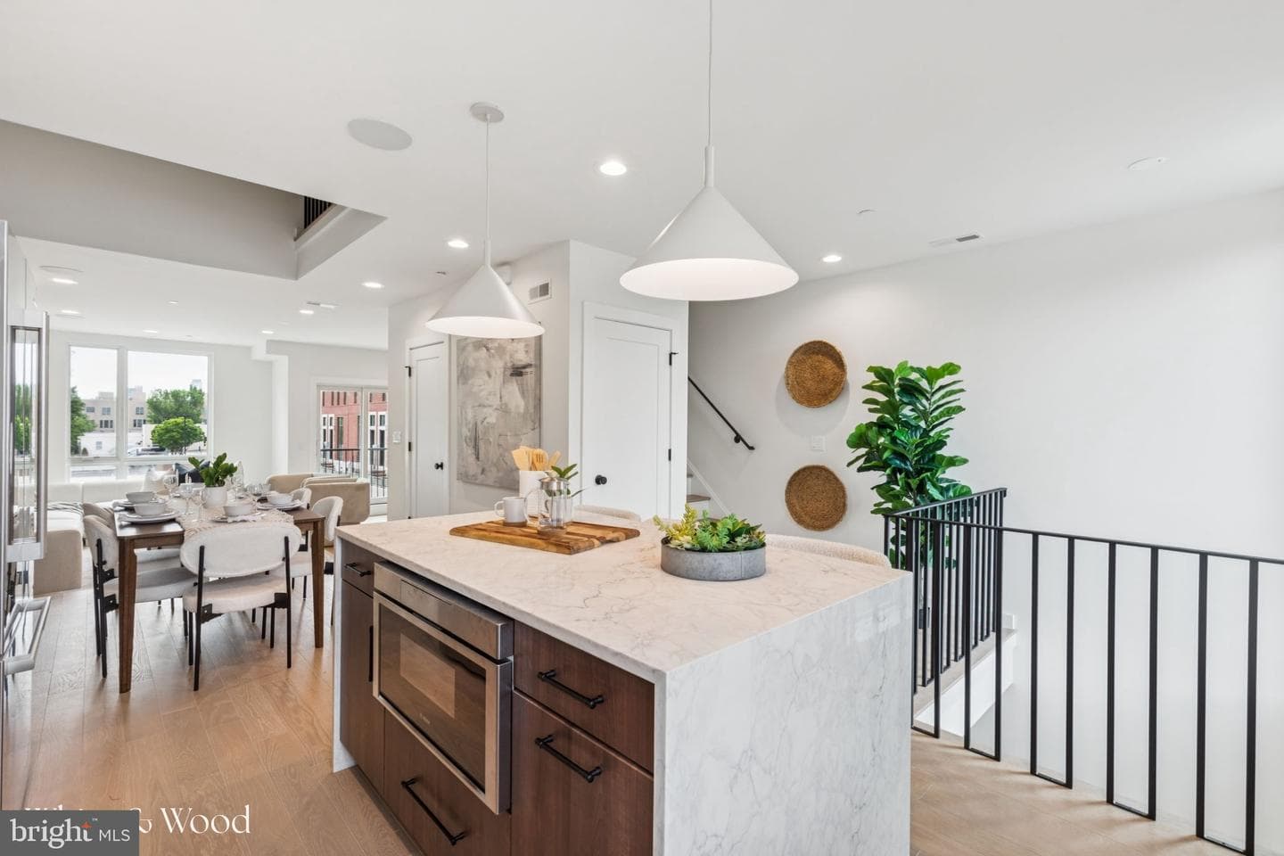 610 Brenna Walk photo 8