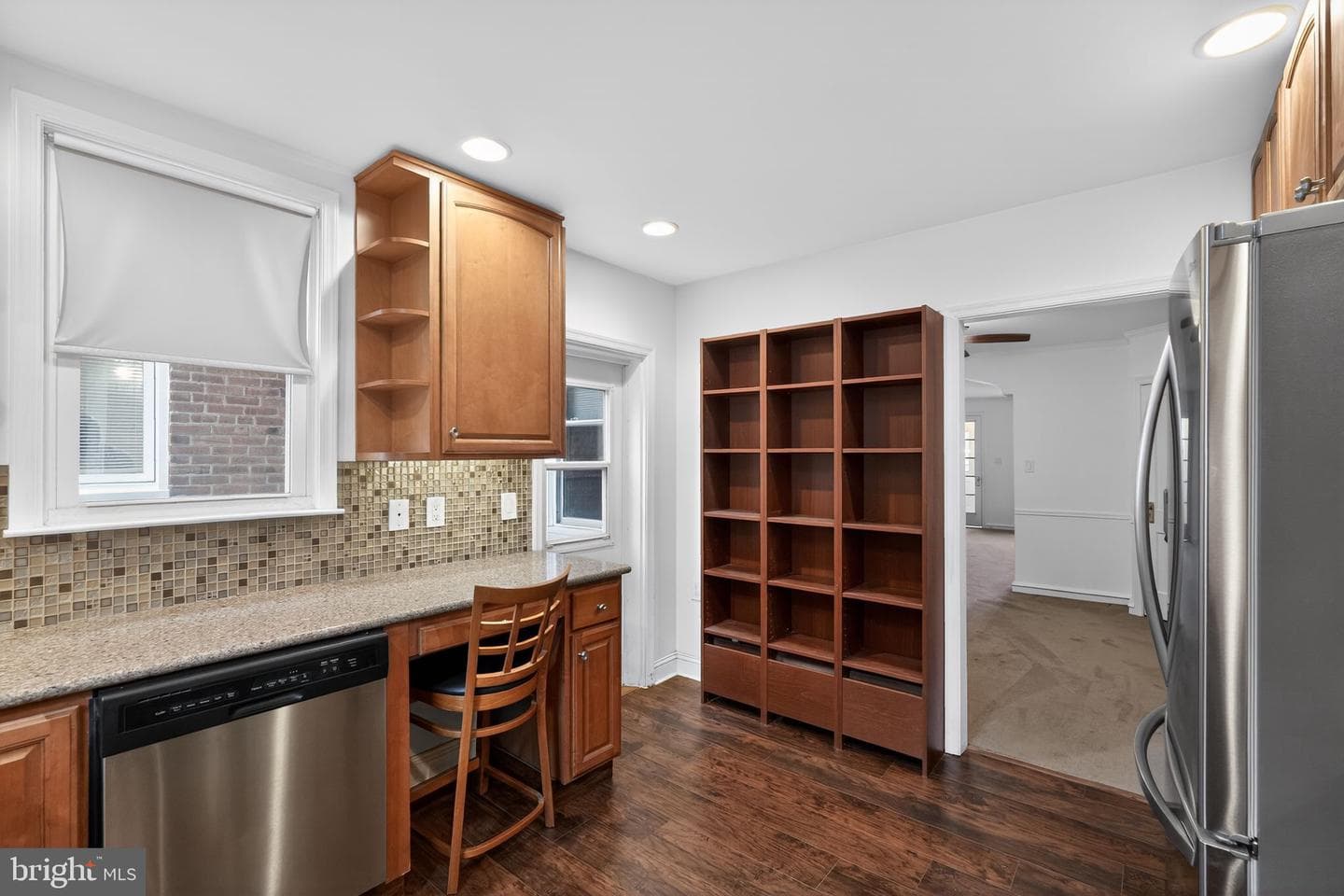 1460 Levick Street photo 11
