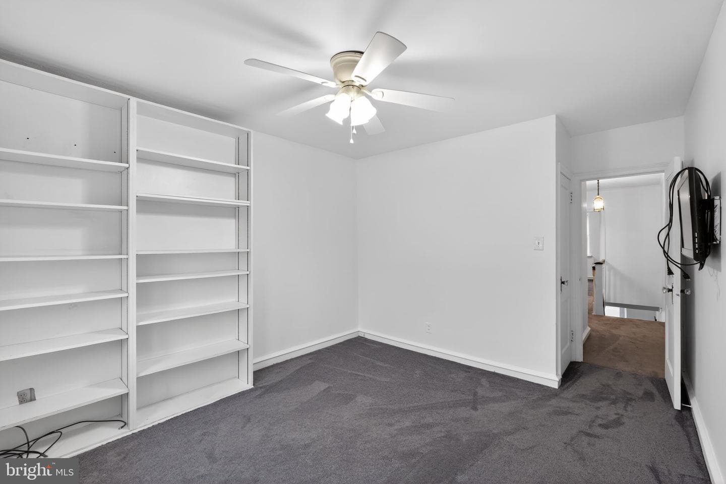 1460 Levick Street photo 19