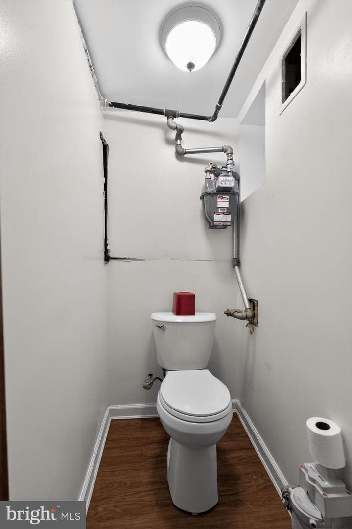 1460 Levick Street photo 27