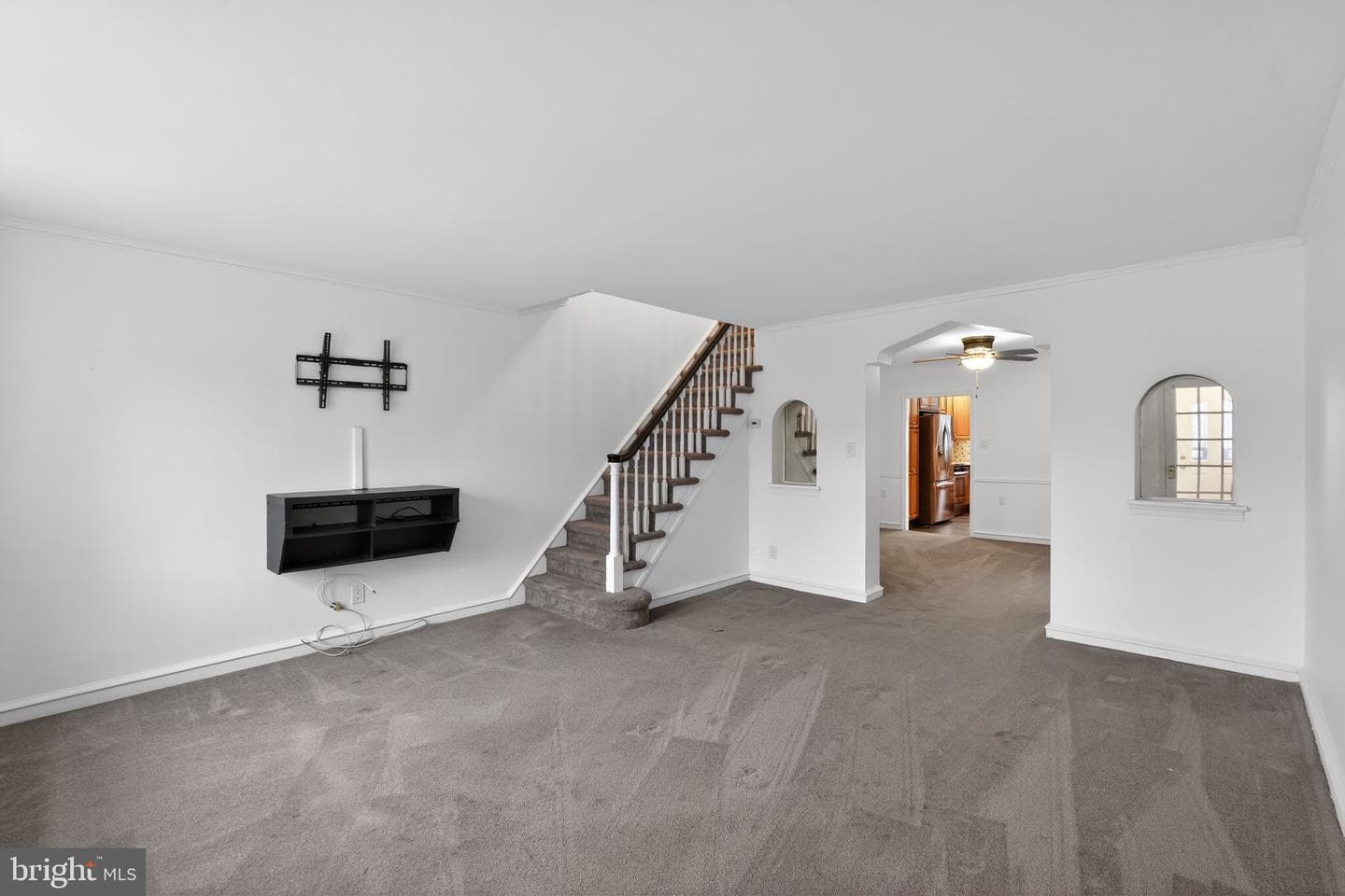 1460 Levick Street photo 3