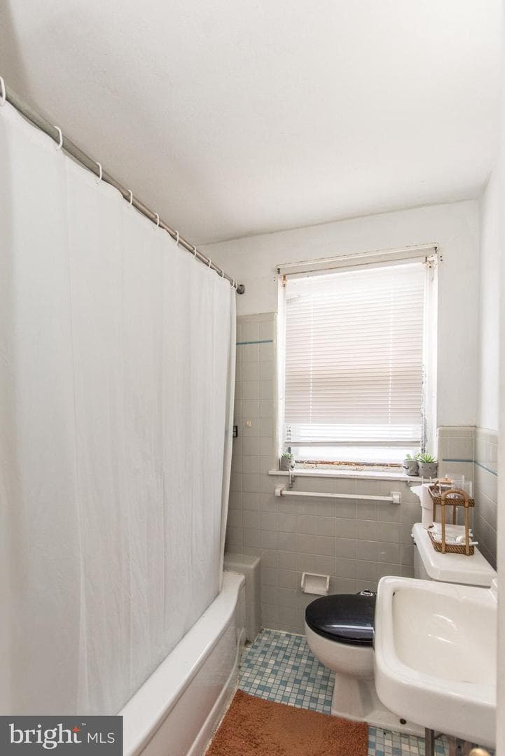 7140 Akron Street photo 28