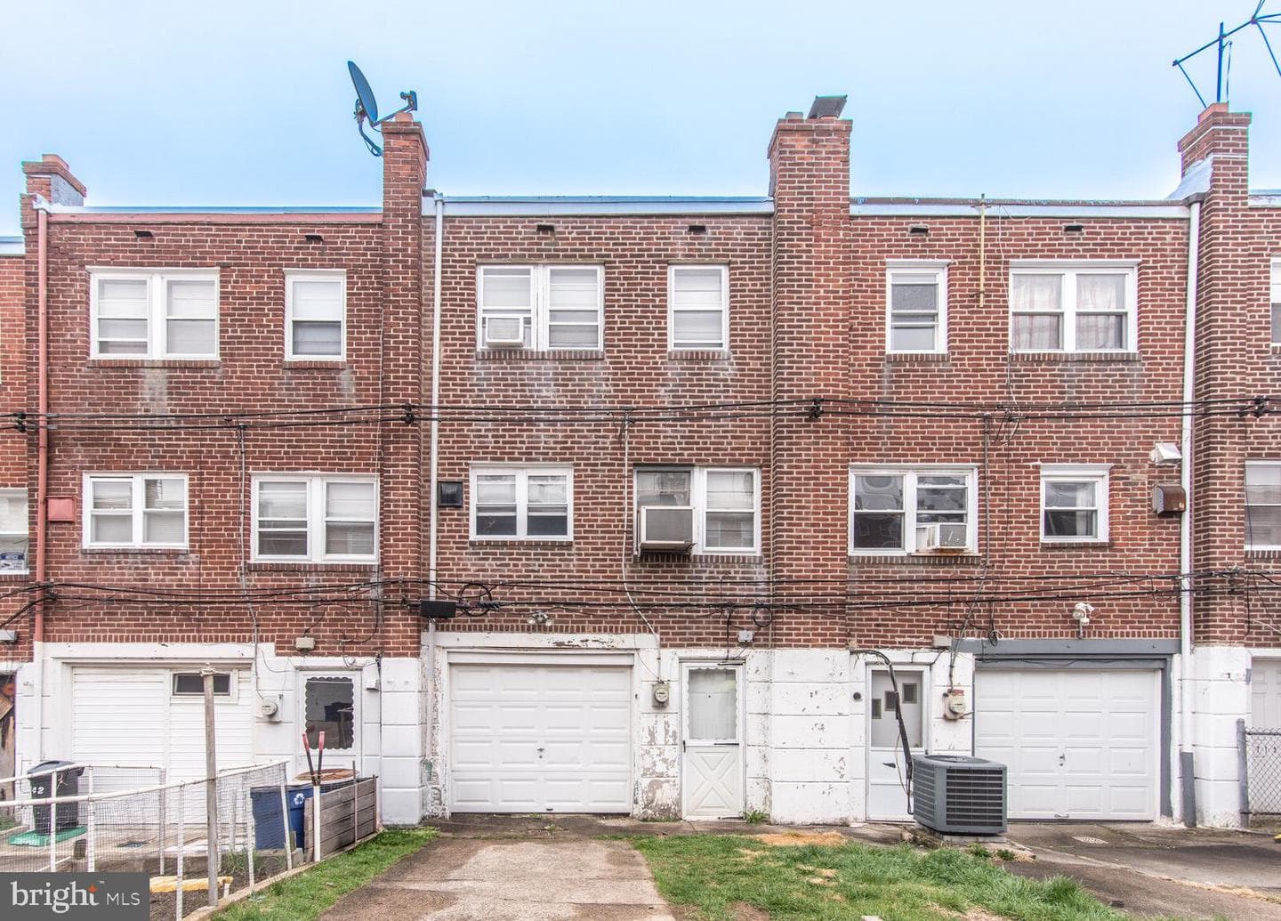 7140 Akron Street photo 39