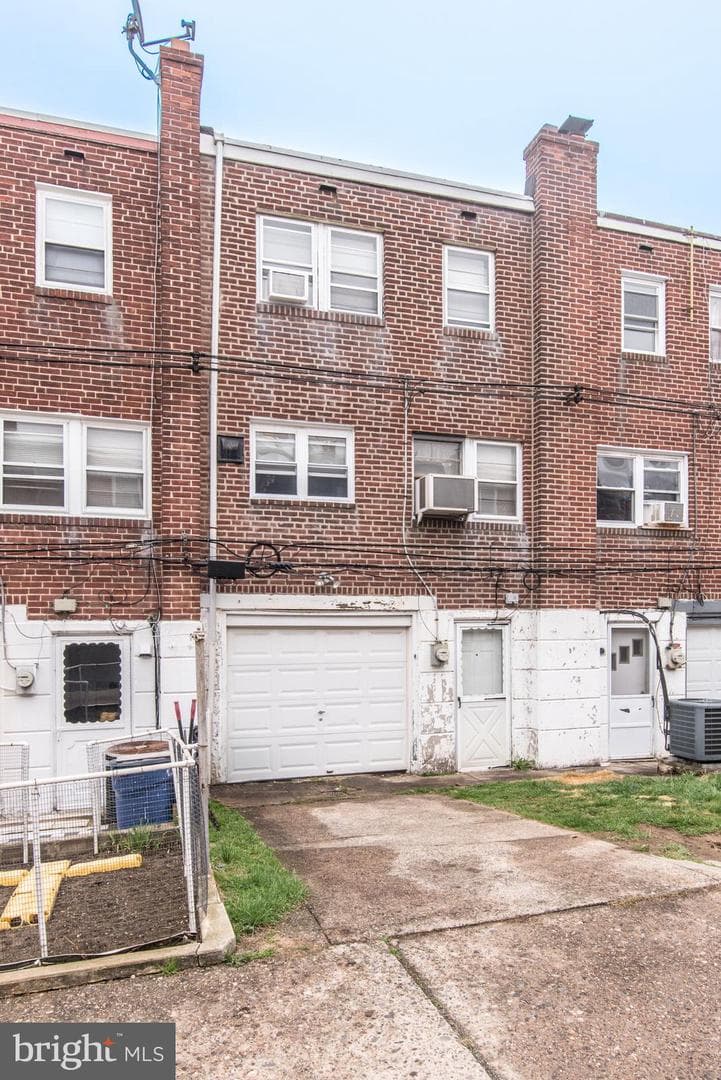 7140 Akron Street photo 40