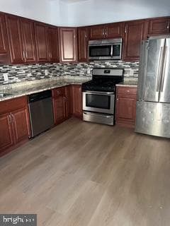 335 Unruh Avenue photo 6
