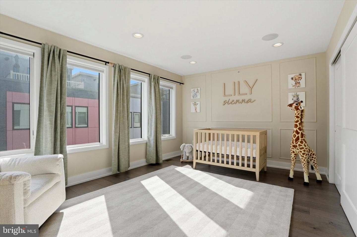 611 N Galloway Street photo 26
