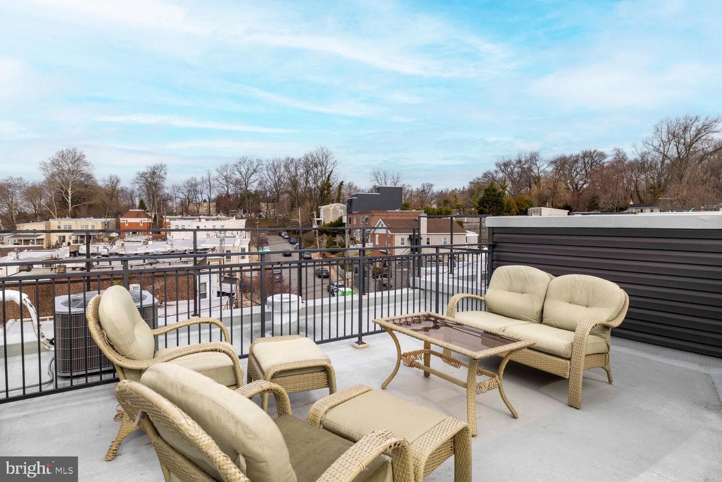 3600 Calumet Street photo 36