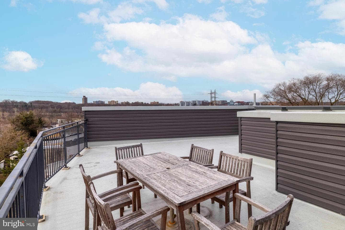 3600 Calumet Street photo 38
