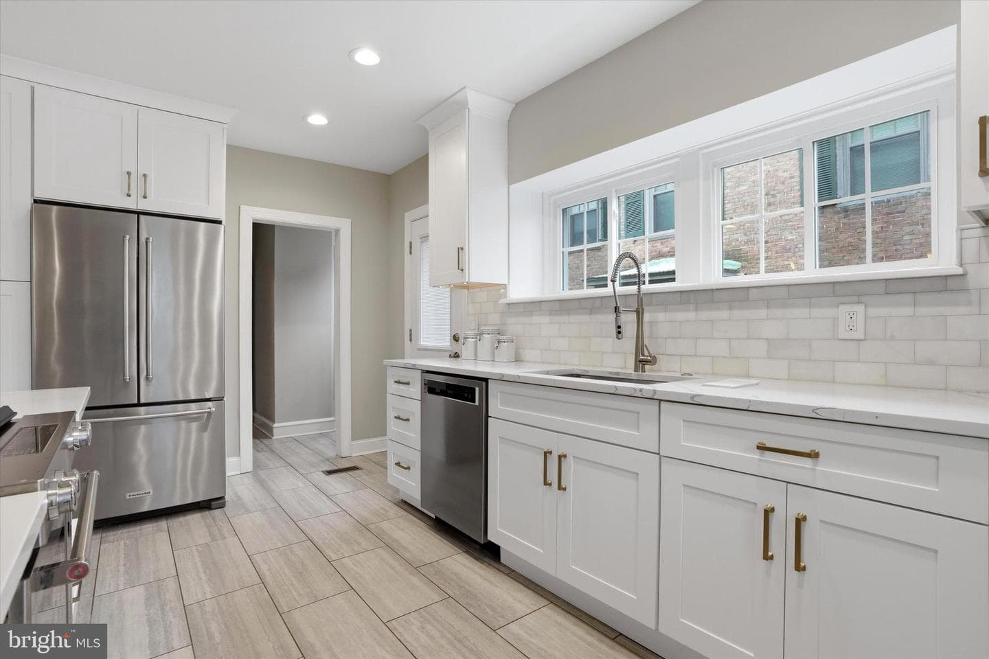 507 E Murdoch Road photo 17