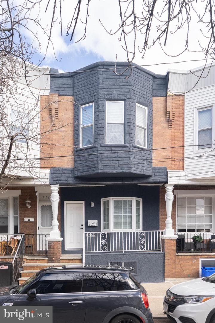 2251 S Beechwood Street photo 1