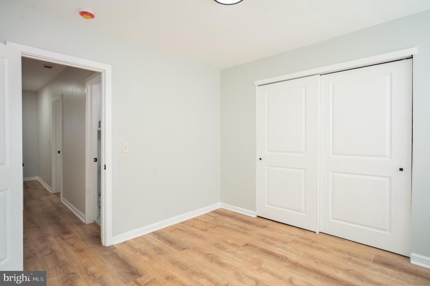 2251 S Beechwood Street photo 18