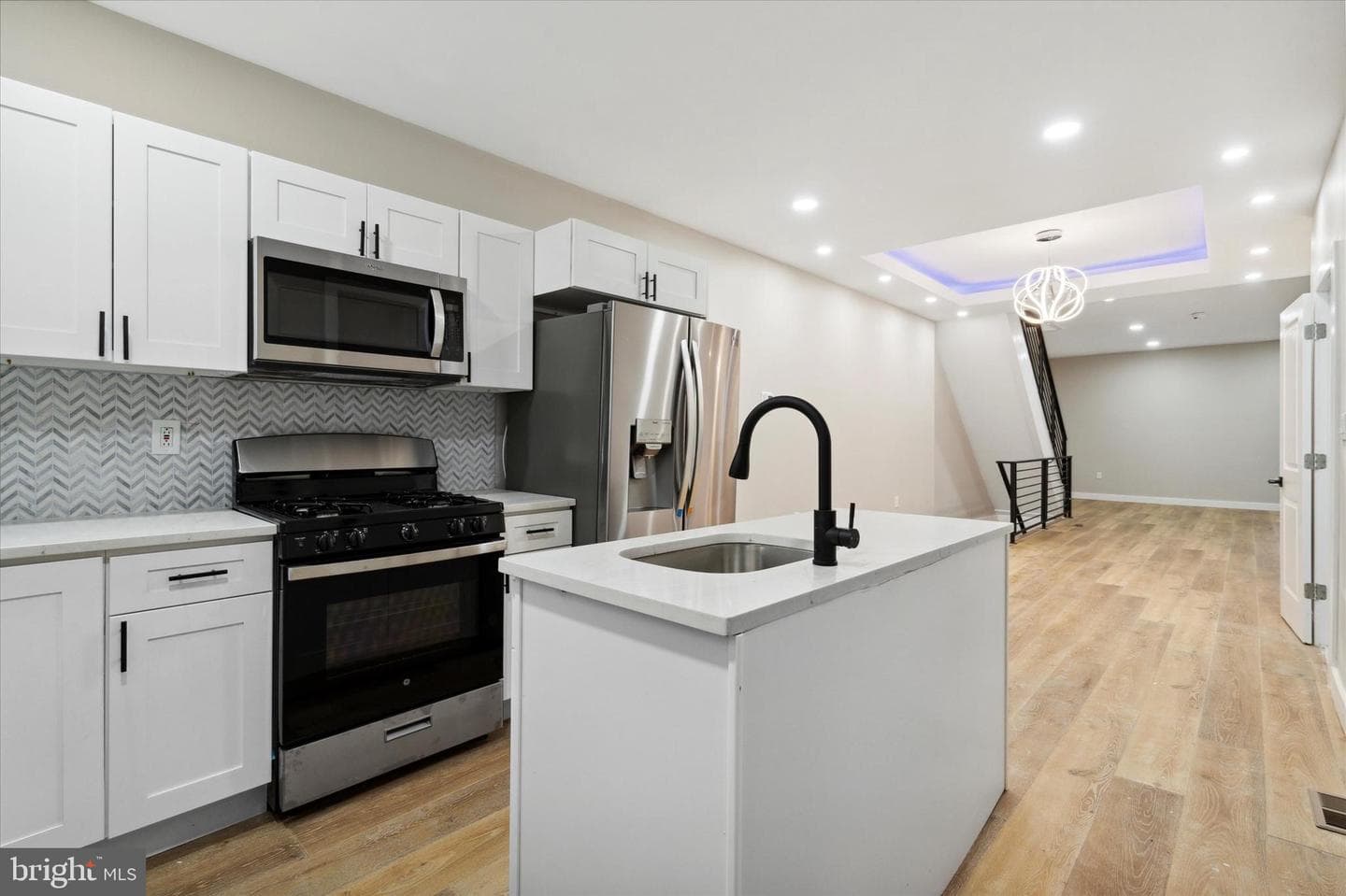 5428 Trinity Street photo 3
