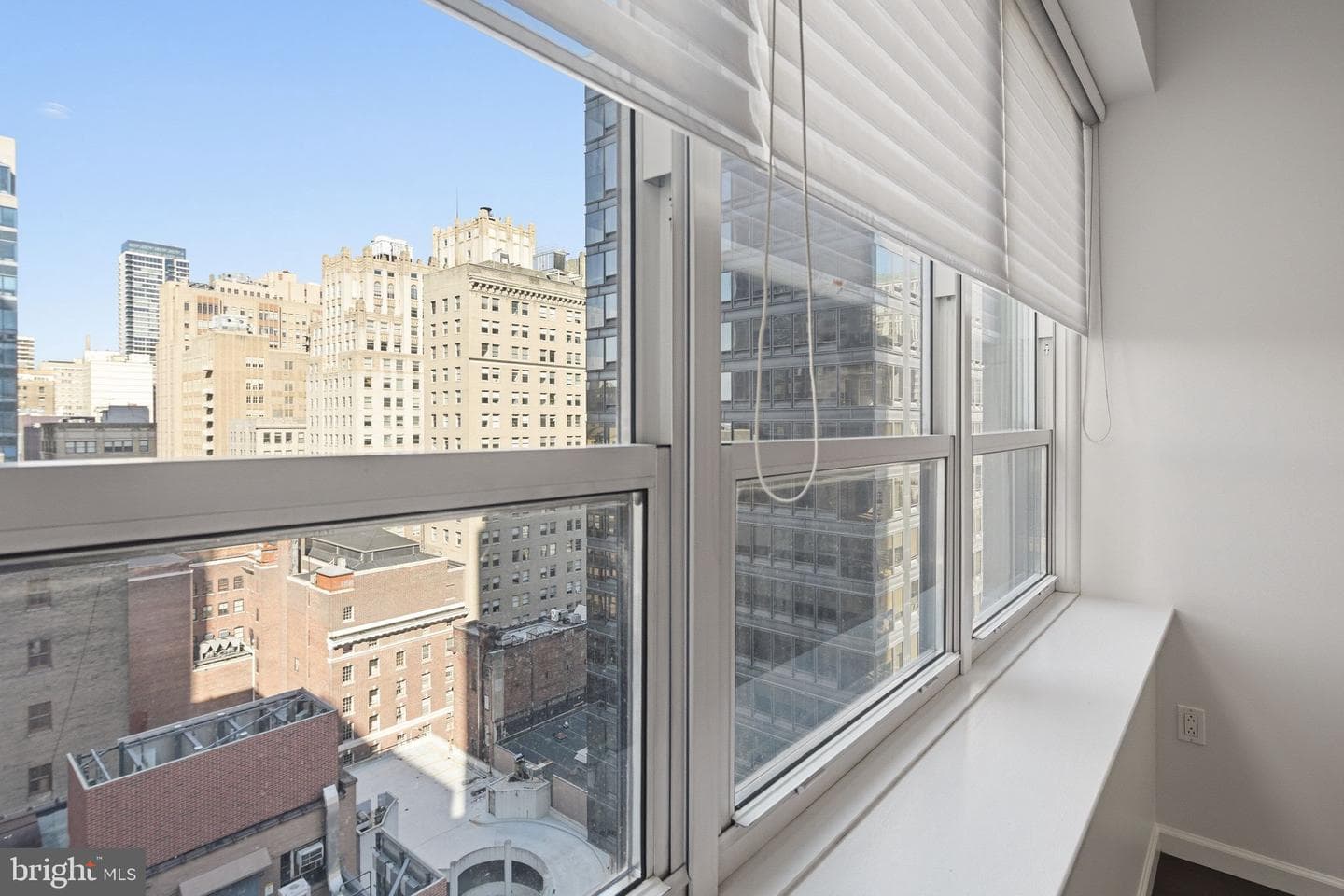 1425 Locust St #15e photo 8