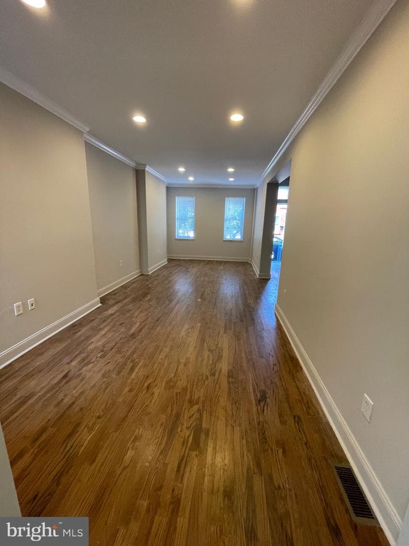 1830 Poplar Street photo 2