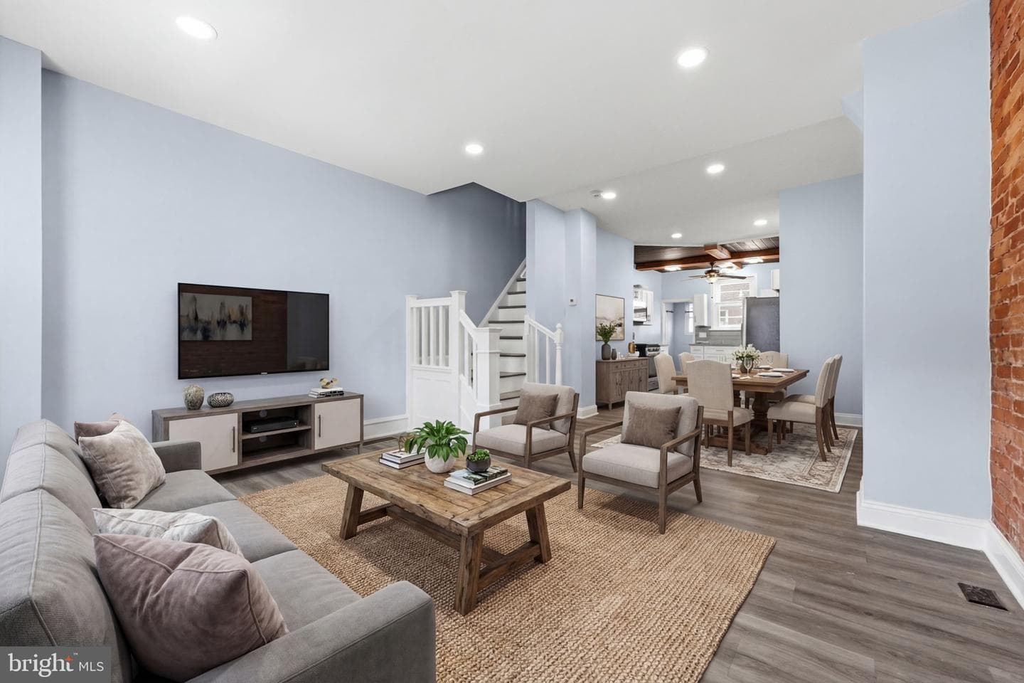 5635 Montrose Street photo 6