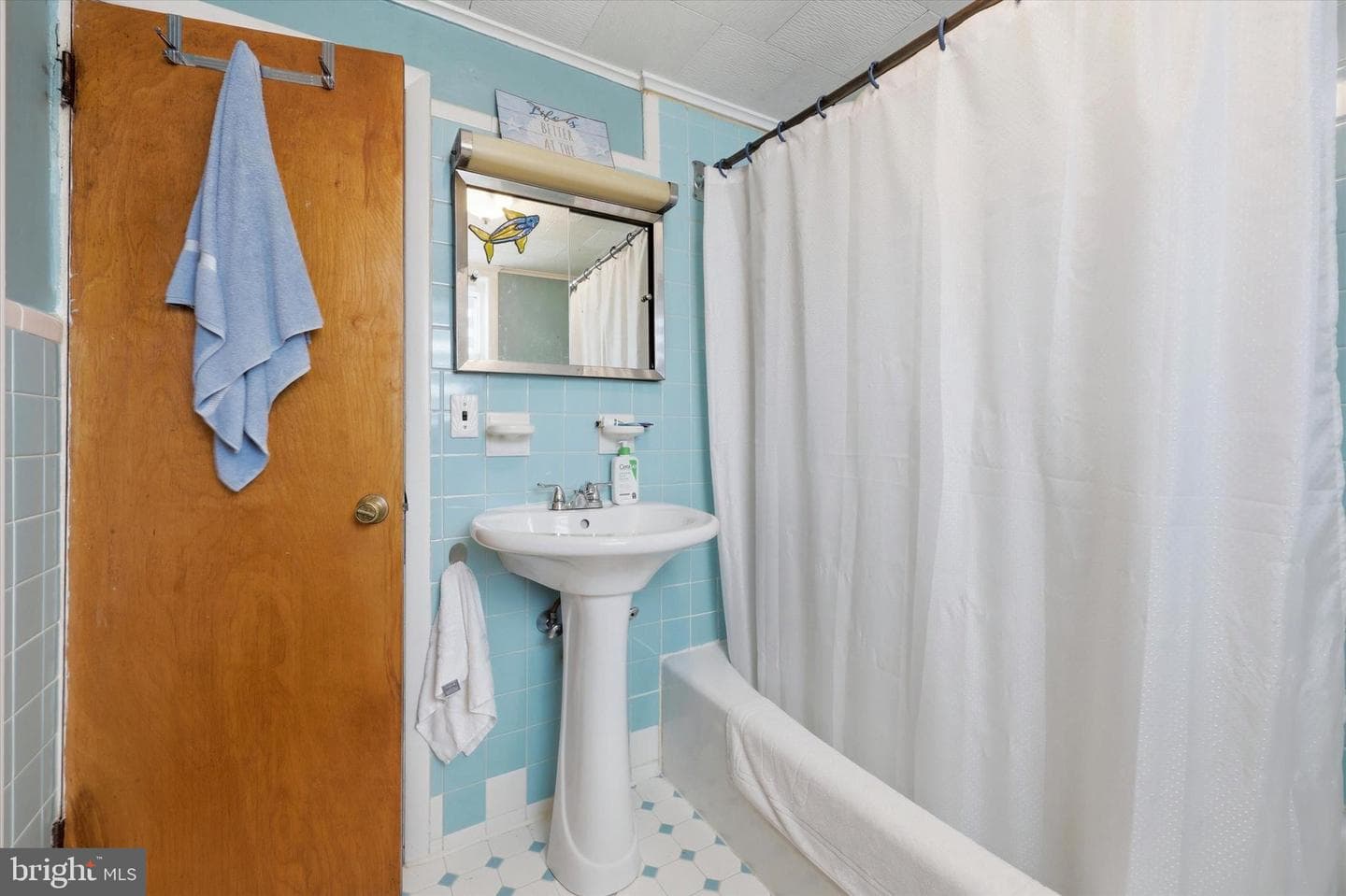 1012 Tree Street photo 8