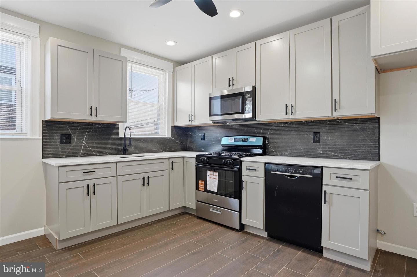 6258 Magnolia Street photo 2