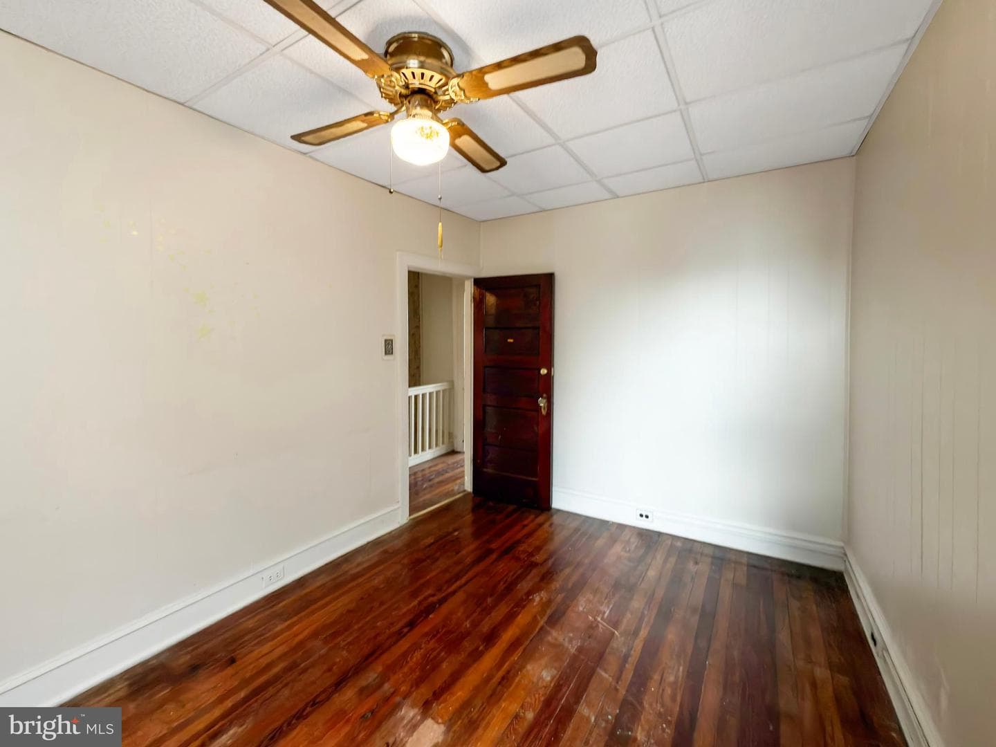 6144 Catharine Street photo 15