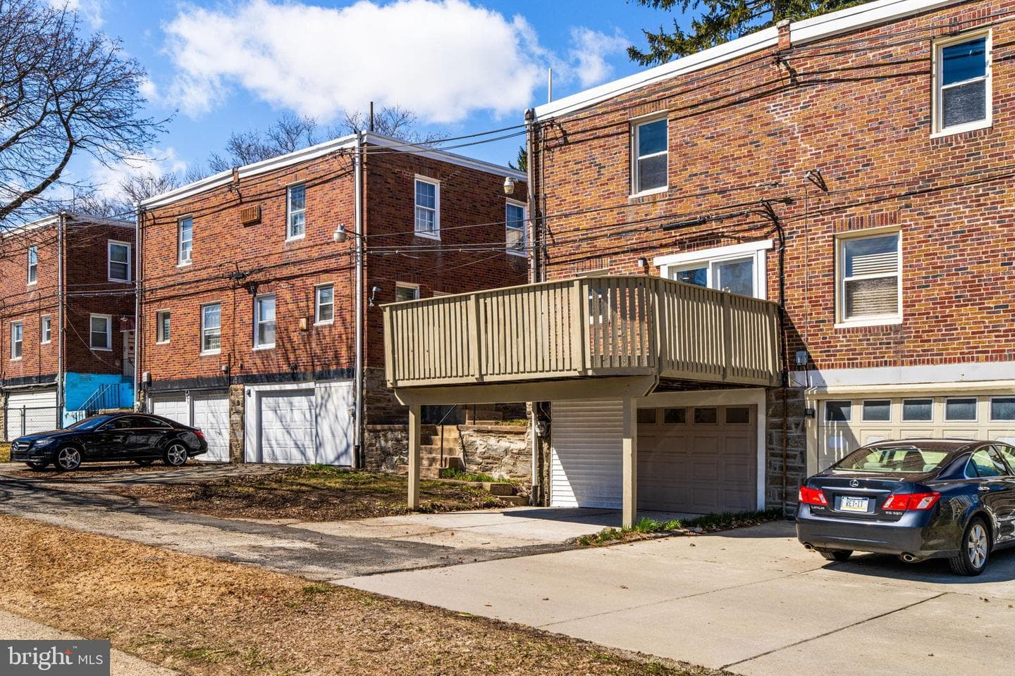 942 E Dorset Street photo 38