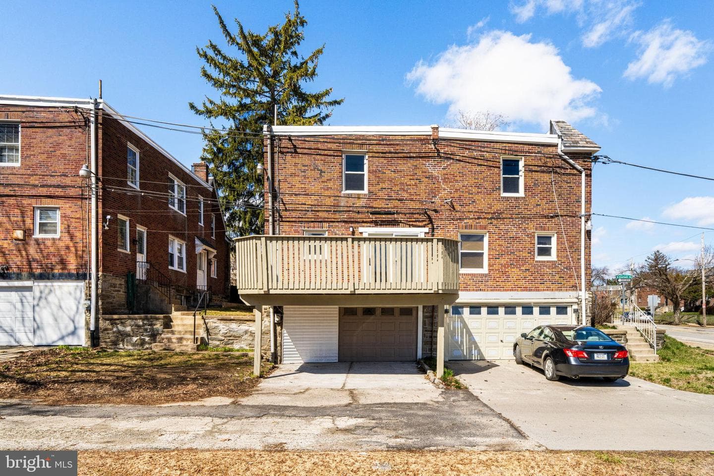 942 E Dorset Street photo 39
