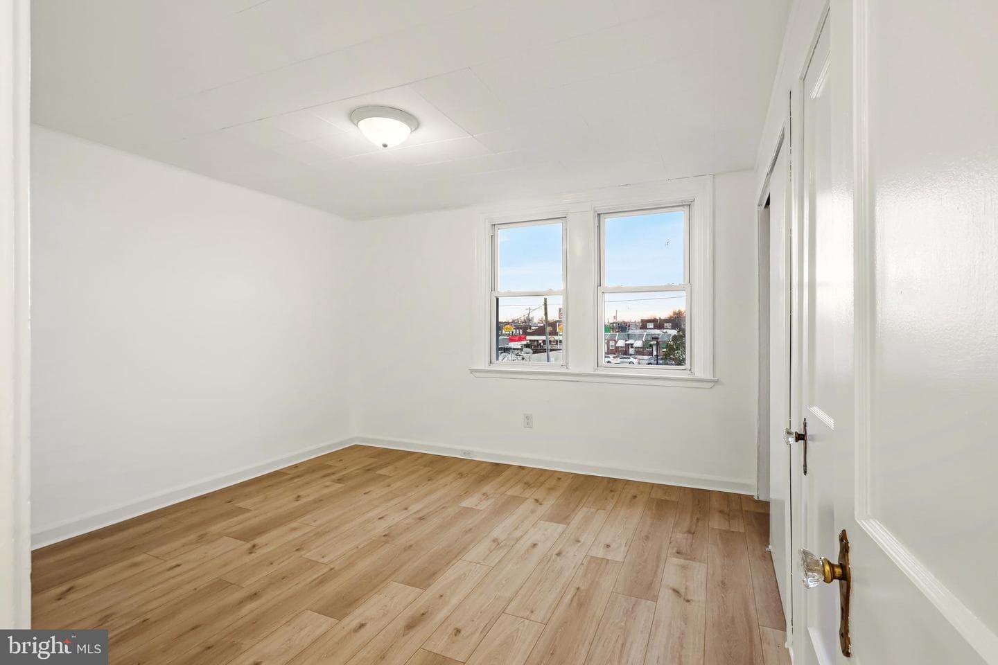 2079 Kennedy Street photo 12
