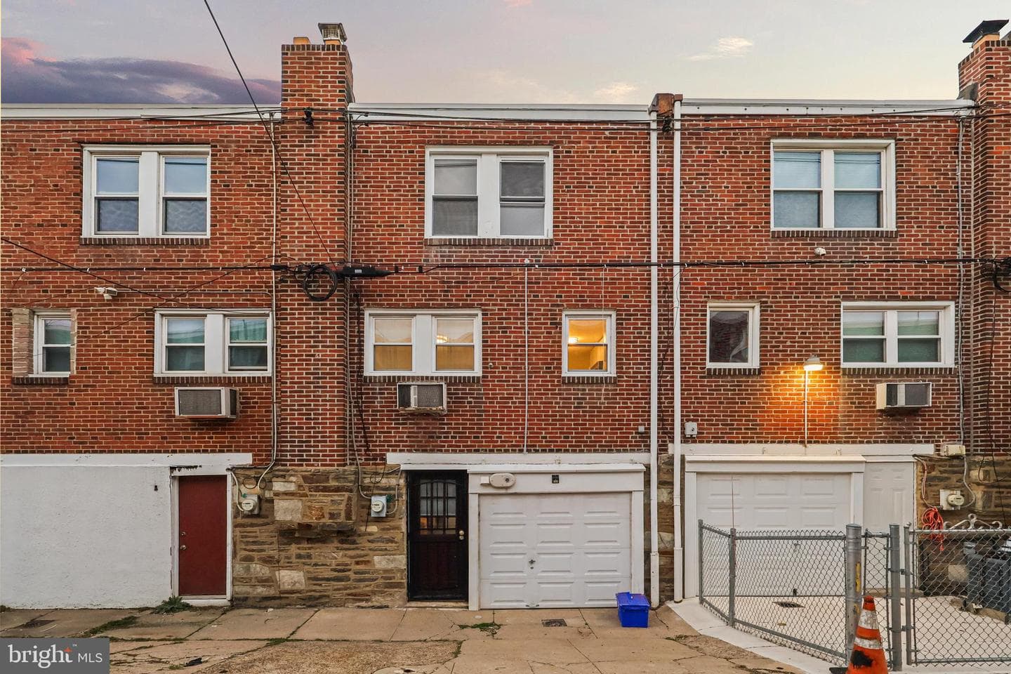 2079 Kennedy Street photo 19