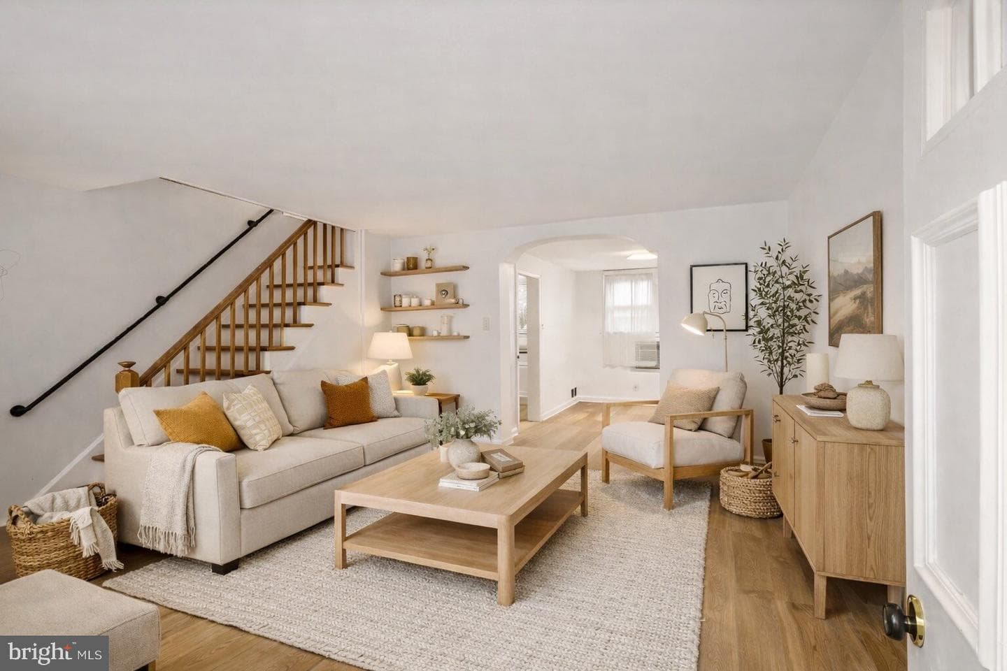 2079 Kennedy Street photo 2