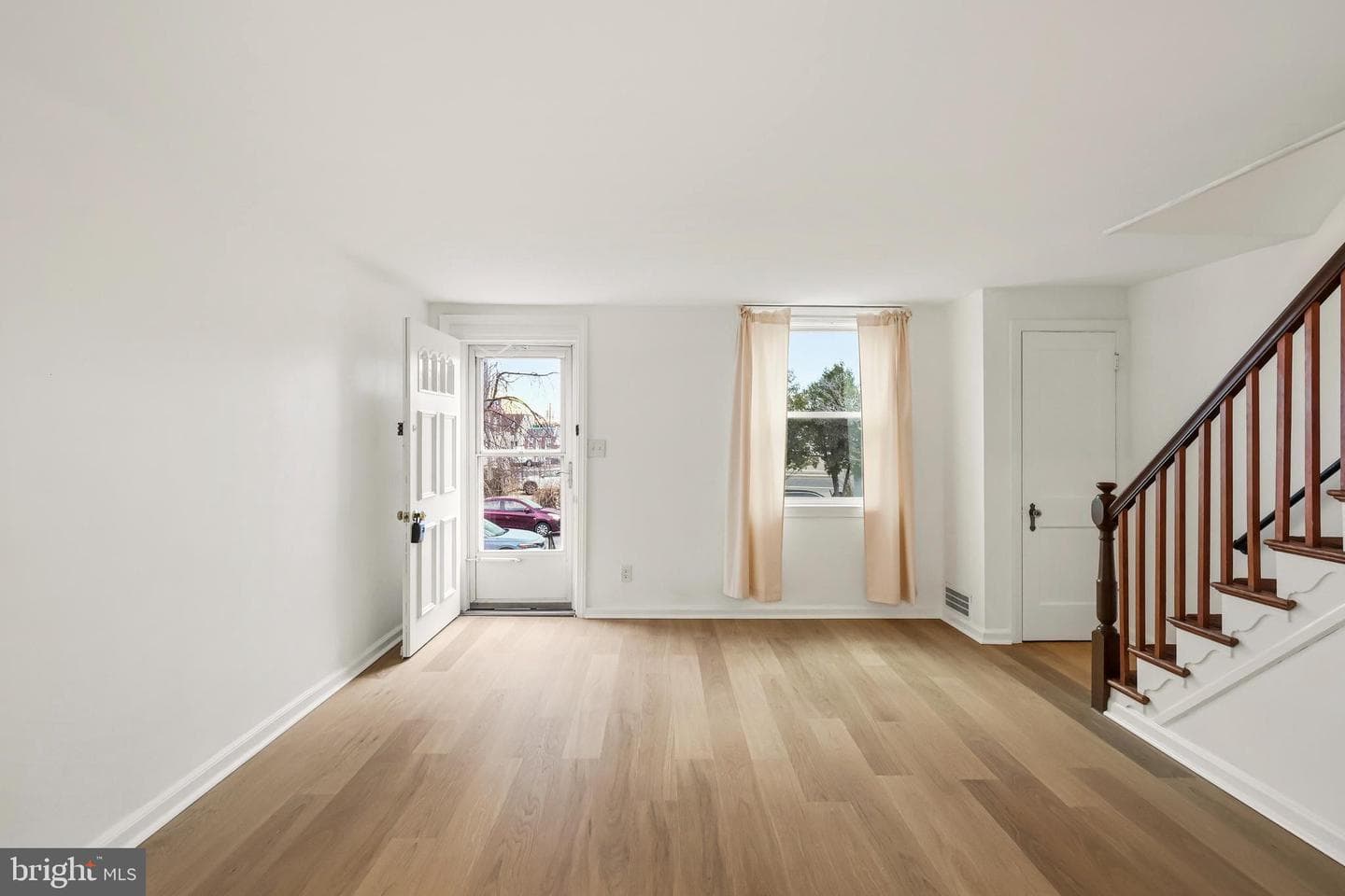 2079 Kennedy Street photo 5