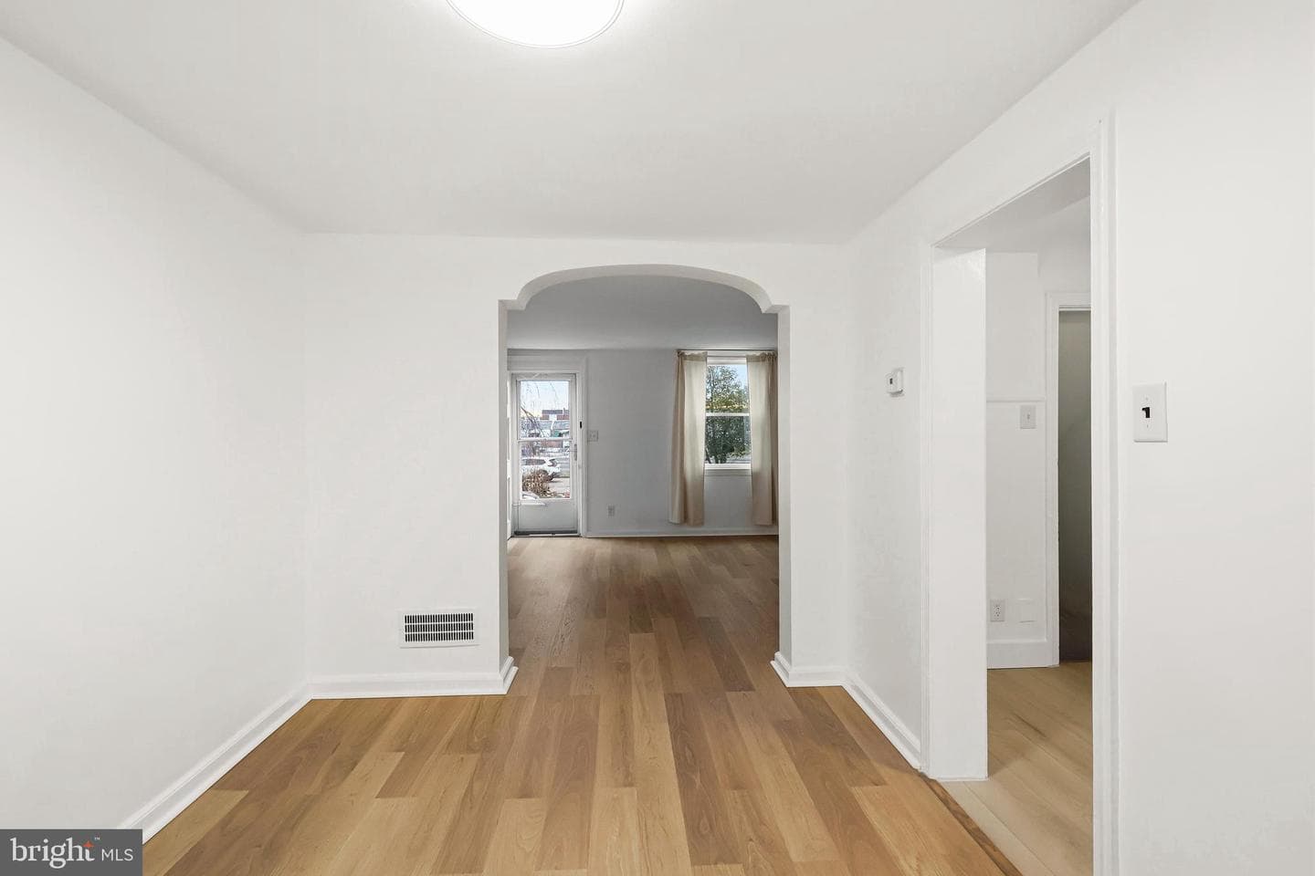 2079 Kennedy Street photo 7