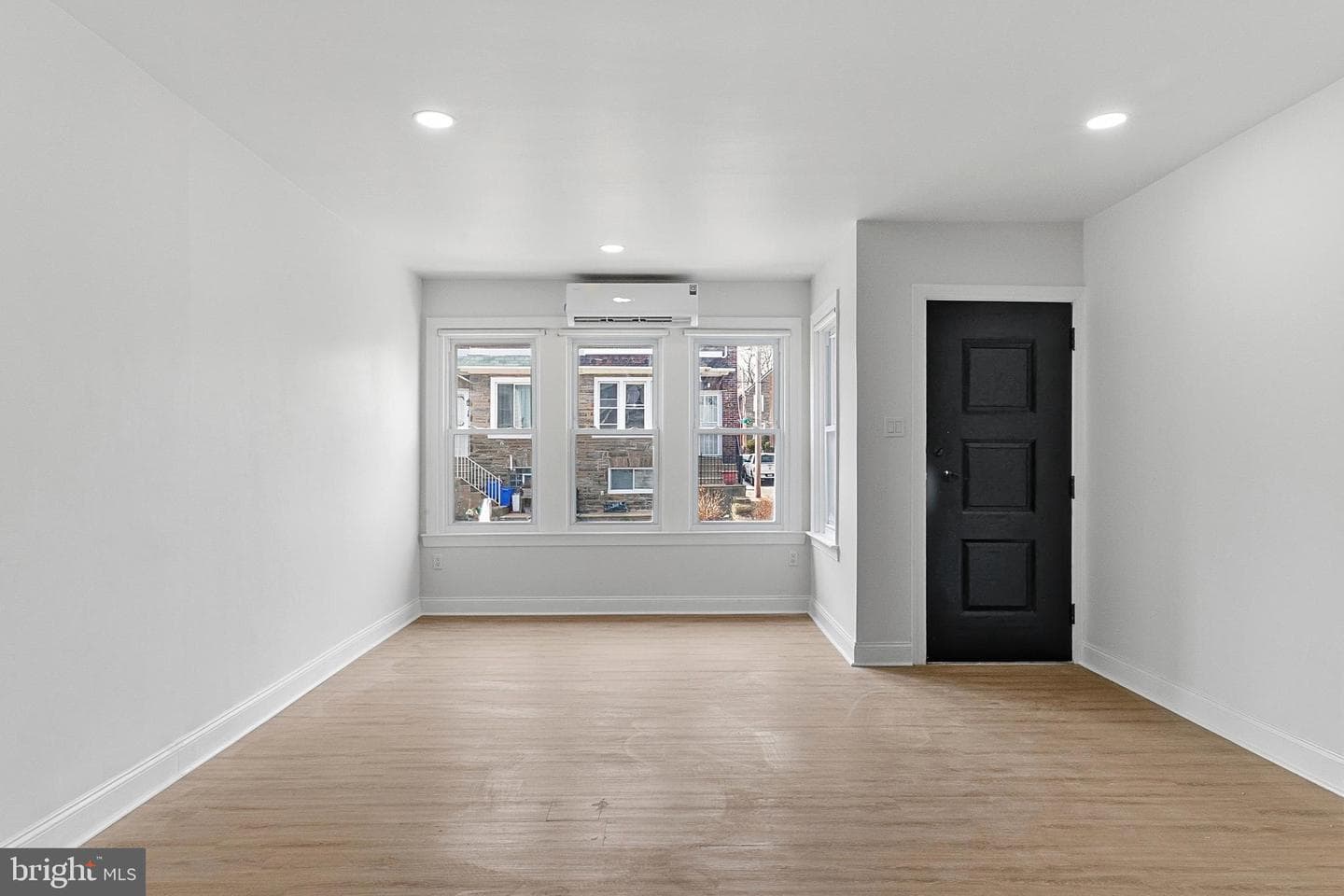 6139 N Franklin Street photo 15
