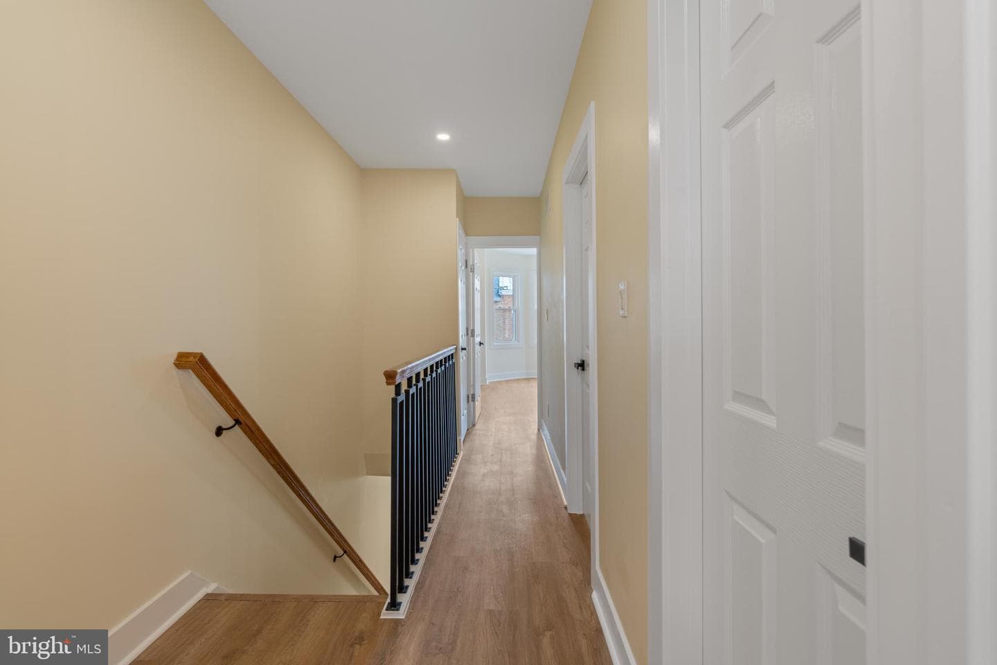 530 Arthur Street photo 21