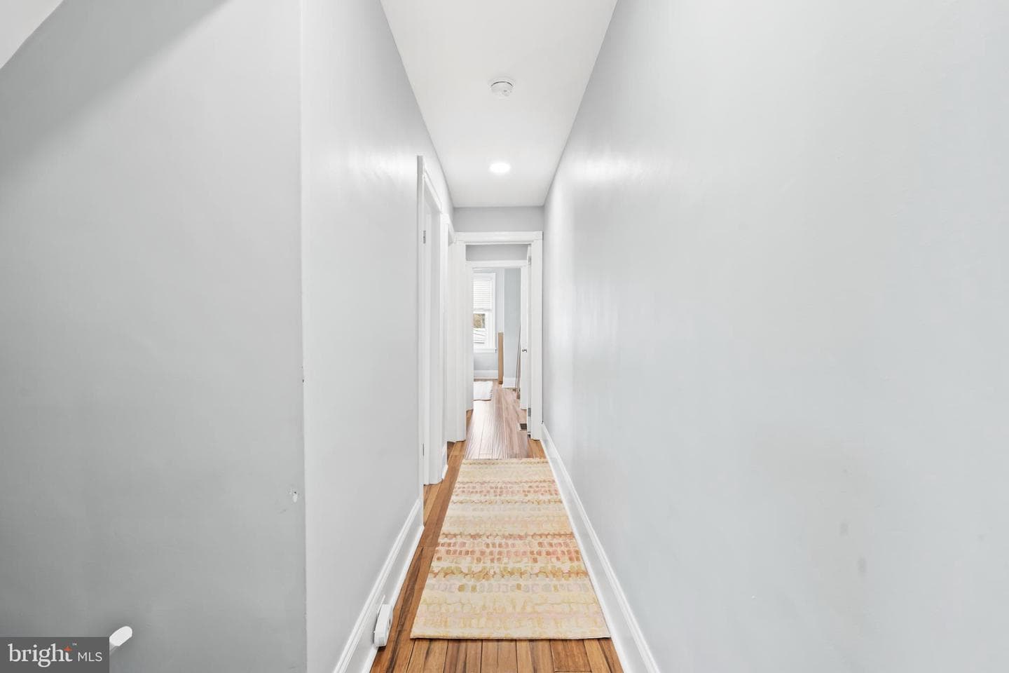 300 Leverington Avenue photo 25
